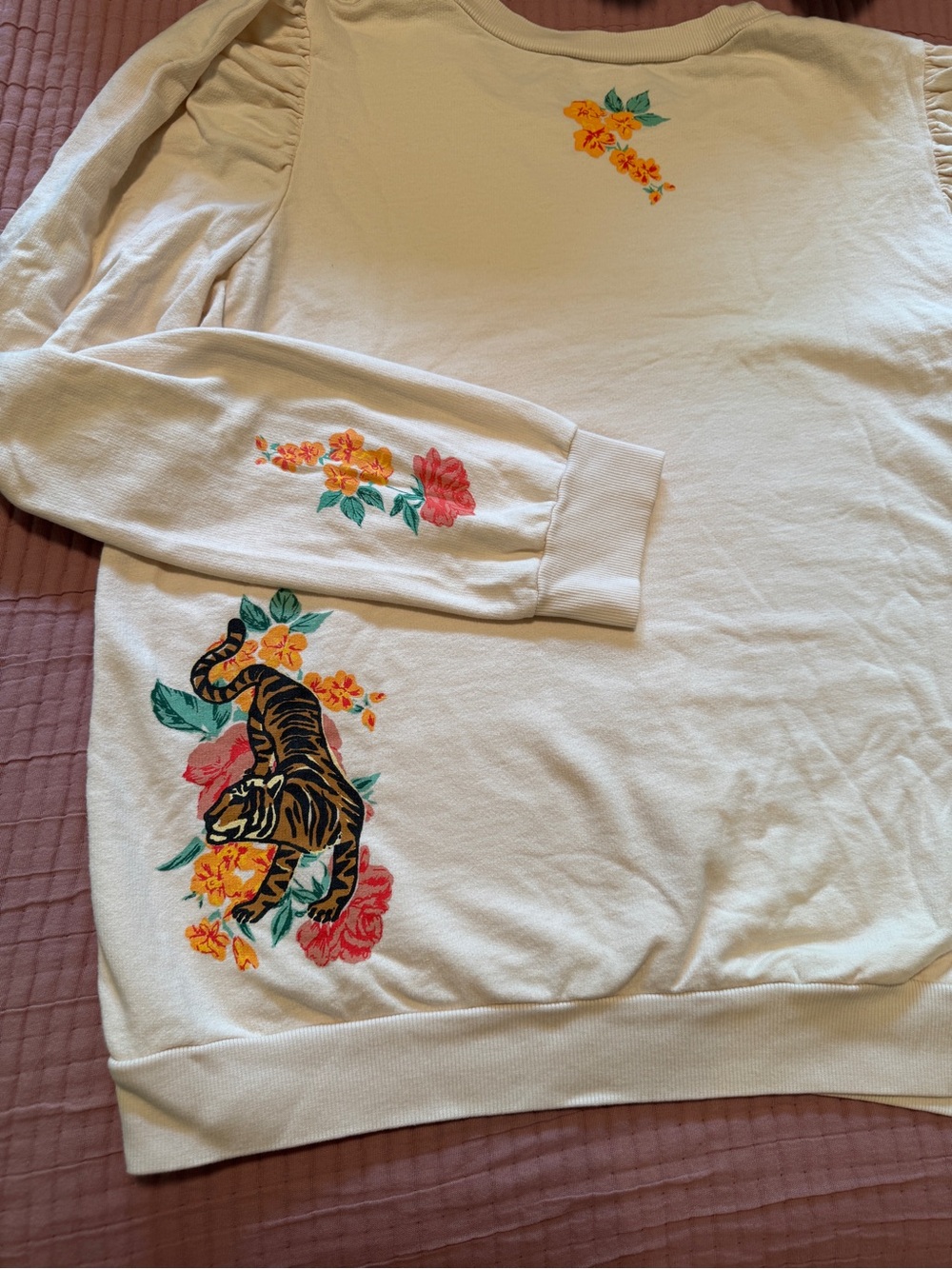 Anthropologie Cream Embroidered Tiger Sweatshirt with Puff Sleeves - Picture 4 of 9